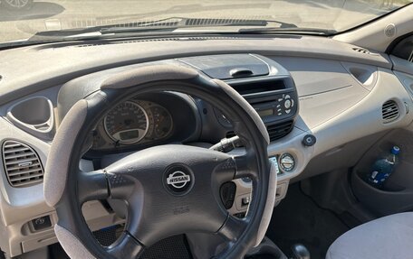 Nissan Almera Tino i, 2001 год, 275 000 рублей, 15 фотография