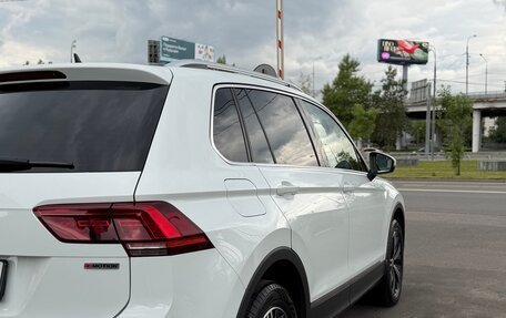 Volkswagen Tiguan II, 2018 год, 2 390 000 рублей, 8 фотография
