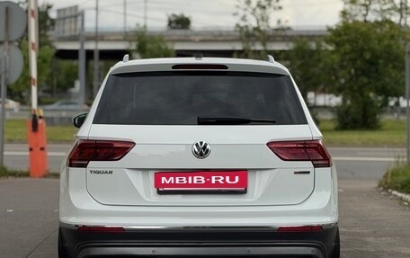 Volkswagen Tiguan II, 2018 год, 2 390 000 рублей, 6 фотография