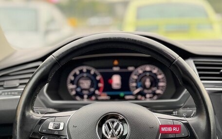 Volkswagen Tiguan II, 2018 год, 2 390 000 рублей, 12 фотография