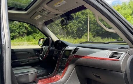 Cadillac Escalade III, 2007 год, 1 000 000 рублей, 6 фотография