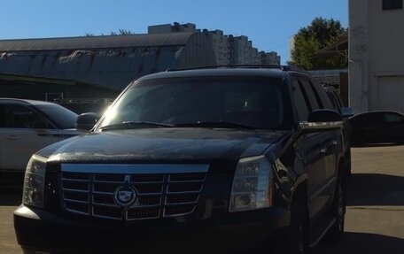 Cadillac Escalade III, 2007 год, 1 000 000 рублей, 4 фотография
