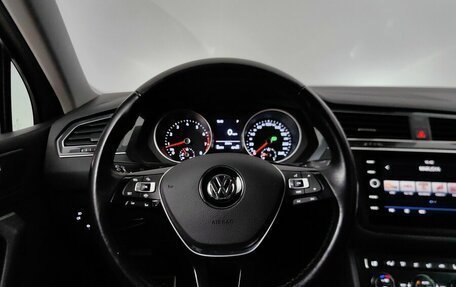 Volkswagen Tiguan II, 2019 год, 2 388 000 рублей, 11 фотография