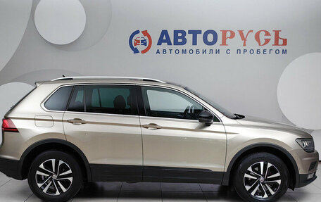 Volkswagen Tiguan II, 2019 год, 2 388 000 рублей, 5 фотография