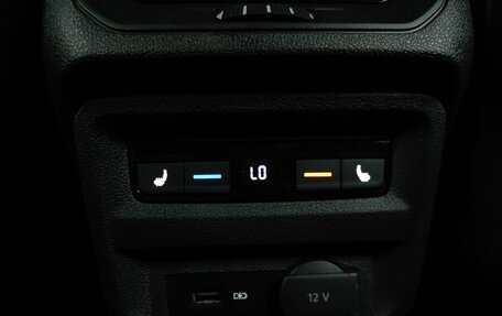 Volkswagen Tiguan II, 2019 год, 2 388 000 рублей, 17 фотография