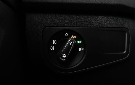 Volkswagen Tiguan II, 2019 год, 2 388 000 рублей, 22 фотография