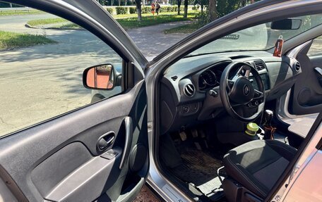 Renault Logan II, 2021 год, 1 050 000 рублей, 7 фотография