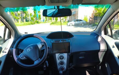 Toyota Yaris III рестайлинг, 2008 год, 670 000 рублей, 6 фотография