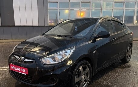 Hyundai Solaris II рестайлинг, 2013 год, 637 000 рублей, 2 фотография