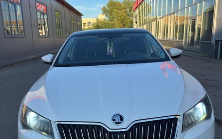 Skoda Superb III рестайлинг, 2016 год, 1 700 000 рублей, 4 фотография
