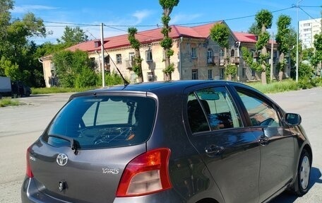 Toyota Yaris III рестайлинг, 2008 год, 670 000 рублей, 15 фотография