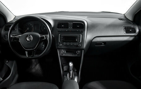 Volkswagen Polo VI (EU Market), 2017 год, 990 000 рублей, 15 фотография