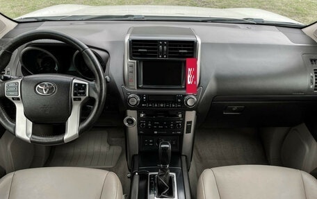 Toyota Land Cruiser Prado 150 рестайлинг 2, 2012 год, 2 697 000 рублей, 13 фотография
