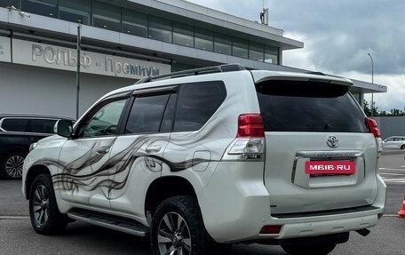 Toyota Land Cruiser Prado 150 рестайлинг 2, 2012 год, 2 697 000 рублей, 8 фотография