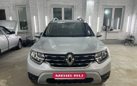 Renault Duster, 2022 год, 2 350 000 рублей, 2 фотография