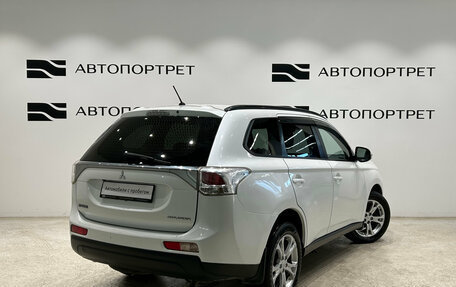 Mitsubishi Outlander III рестайлинг 3, 2014 год, 1 249 000 рублей, 7 фотография