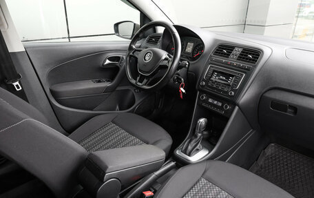 Volkswagen Polo VI (EU Market), 2017 год, 1 370 000 рублей, 12 фотография