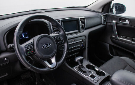 KIA Sportage IV рестайлинг, 2018 год, 2 031 000 рублей, 10 фотография