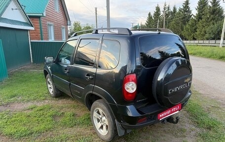 Chevrolet Niva I рестайлинг, 2018 год, 730 000 рублей, 8 фотография