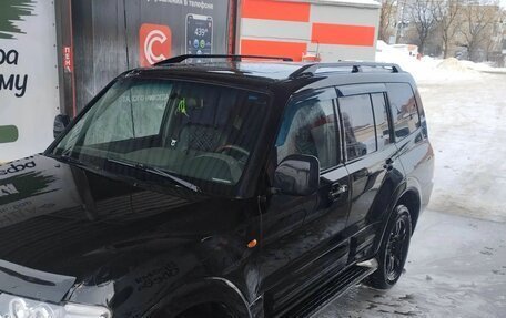 Mitsubishi Pajero III рестайлинг, 2000 год, 740 000 рублей, 3 фотография