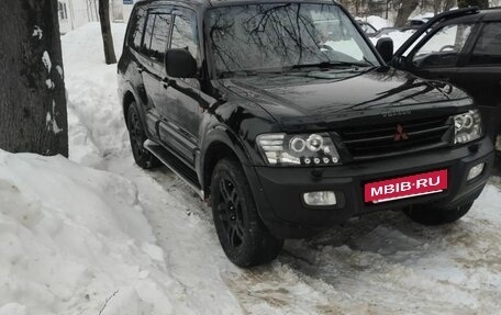Mitsubishi Pajero III рестайлинг, 2000 год, 740 000 рублей, 2 фотография