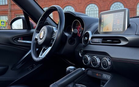 Fiat 124 Spider I, 2017 год, 2 500 000 рублей, 16 фотография
