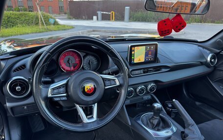 Fiat 124 Spider I, 2017 год, 2 500 000 рублей, 9 фотография