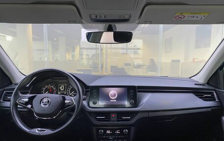 Skoda Rapid II, 2021 год, 1 700 000 рублей, 14 фотография