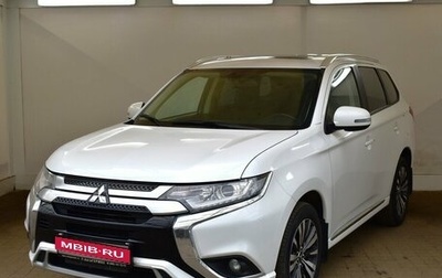 Mitsubishi Outlander III рестайлинг 3, 2022 год, 2 500 000 рублей, 1 фотография