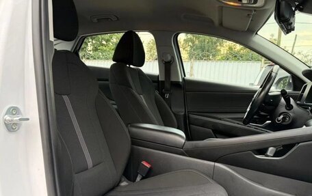 Hyundai Elantra, 2021 год, 1 790 000 рублей, 10 фотография