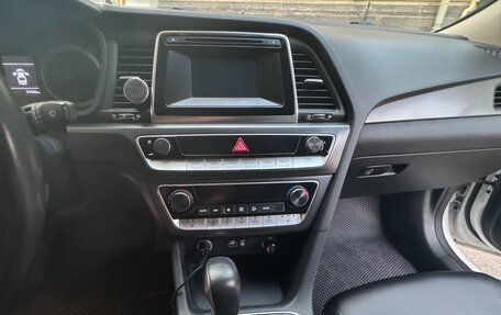 Hyundai Sonata VII, 2018 год, 1 800 000 рублей, 6 фотография