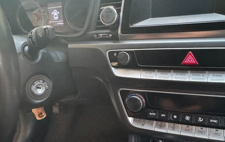 Hyundai Sonata VII, 2018 год, 1 800 000 рублей, 10 фотография
