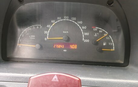 Mercedes-Benz Vito, 2001 год, 750 000 рублей, 16 фотография