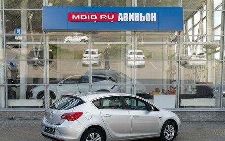 Opel Astra J, 2014 год, 949 000 рублей, 2 фотография