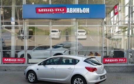 Opel Astra J, 2014 год, 949 000 рублей, 4 фотография