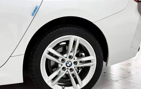 BMW 1 серия, 2022 год, 1 950 000 рублей, 11 фотография