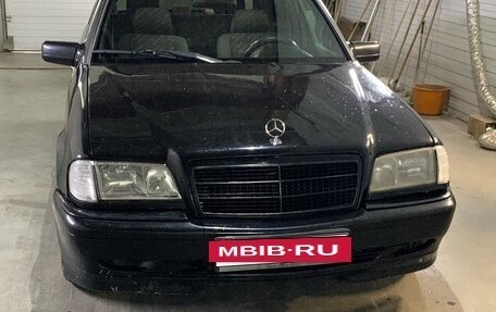 Mercedes-Benz C-Класс, 1998 год, 200 000 рублей, 2 фотография
