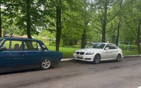 BMW 3 серия, 2011 год, 950 000 рублей, 2 фотография