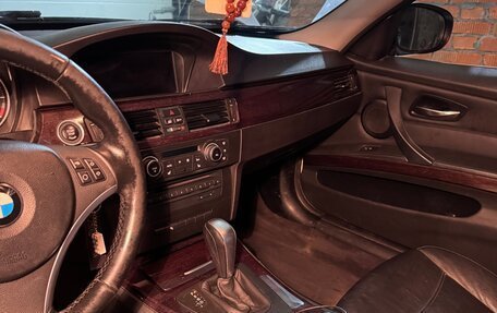 BMW 3 серия, 2011 год, 950 000 рублей, 11 фотография