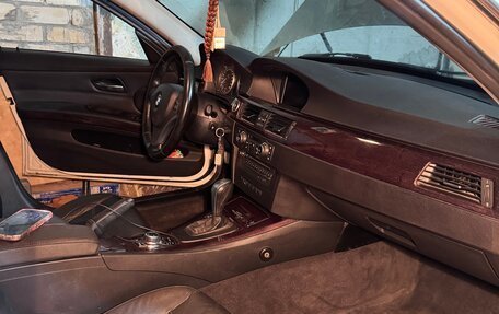 BMW 3 серия, 2011 год, 950 000 рублей, 16 фотография