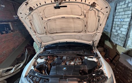 BMW 3 серия, 2011 год, 950 000 рублей, 20 фотография