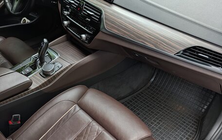 BMW 5 серия, 2017 год, 3 500 000 рублей, 11 фотография