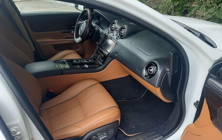 Jaguar XJ IV (X351), 2011 год, 1 950 000 рублей, 8 фотография