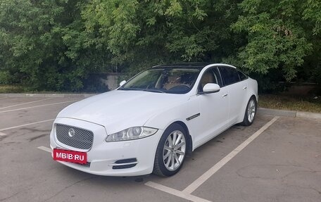 Jaguar XJ IV (X351), 2011 год, 1 950 000 рублей, 2 фотография