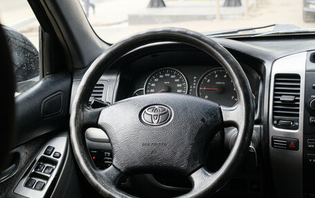 Toyota Land Cruiser Prado 120 рестайлинг, 2004 год, 1 600 000 рублей, 13 фотография