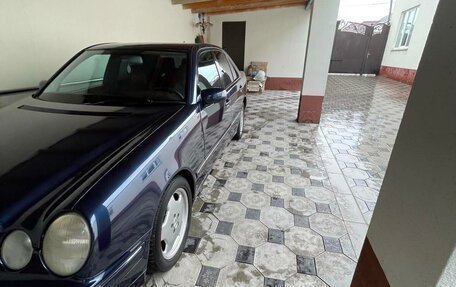 Mercedes-Benz E-Класс, 1999 год, 750 000 рублей, 2 фотография