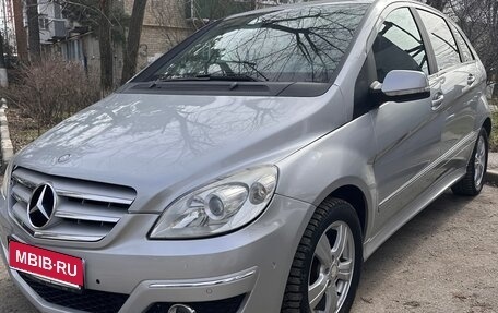 Mercedes-Benz B-Класс, 2010 год, 1 000 000 рублей, 1 фотография