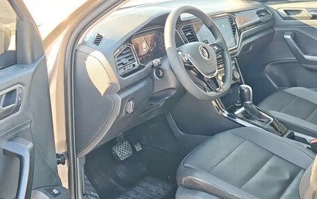 Volkswagen T-Roc I, 2022 год, 1 721 757 рублей, 6 фотография