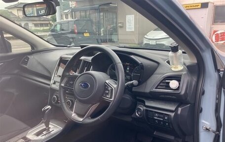 Subaru XV II, 2018 год, 1 250 000 рублей, 8 фотография
