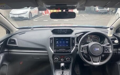 Subaru XV II, 2018 год, 1 250 000 рублей, 9 фотография
